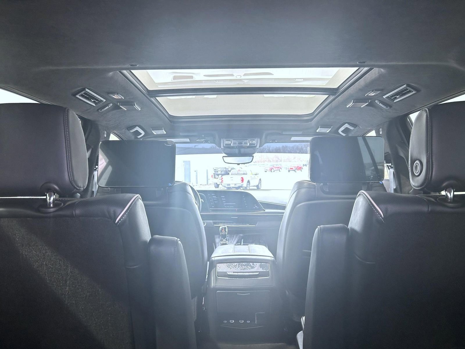 Certified 2024 Cadillac Escalade V w/ LPO, ONYX Package image 24