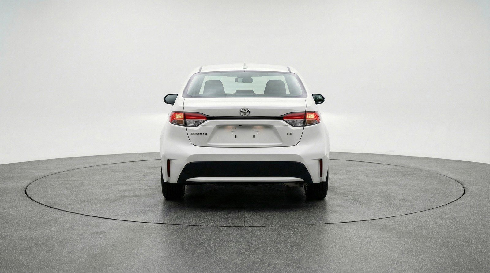 Used 2025 Toyota Corolla LE image 7