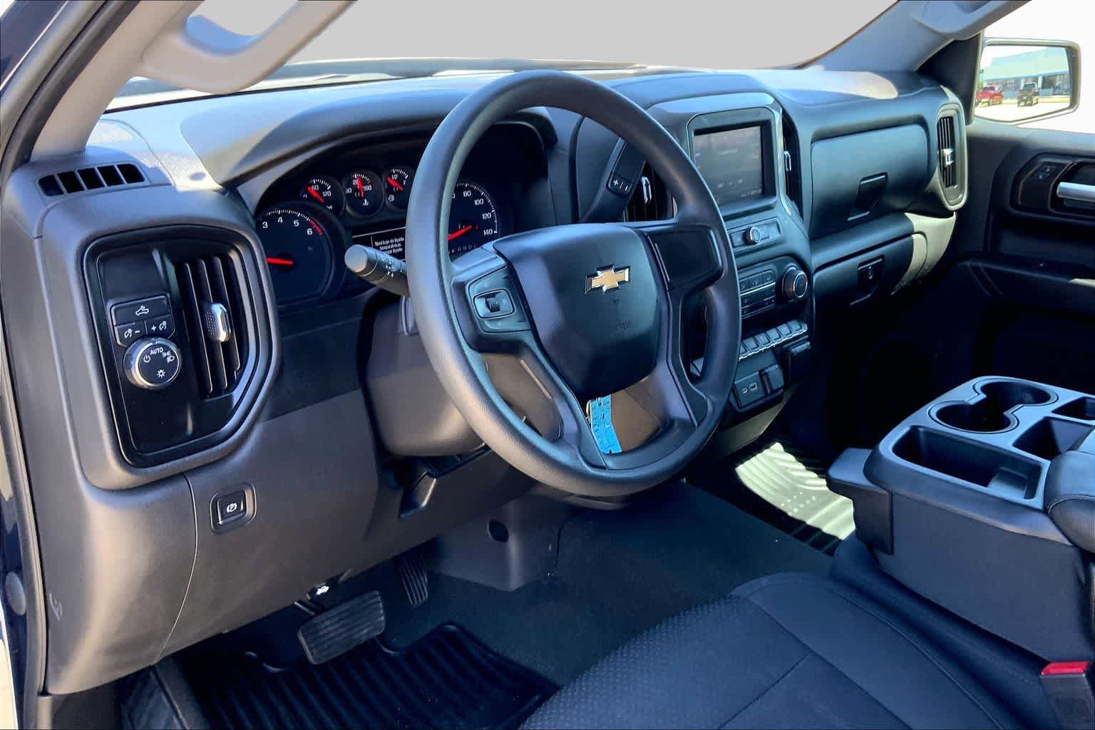 Used 2021 Chevrolet Silverado 1500 Custom RWD image 17