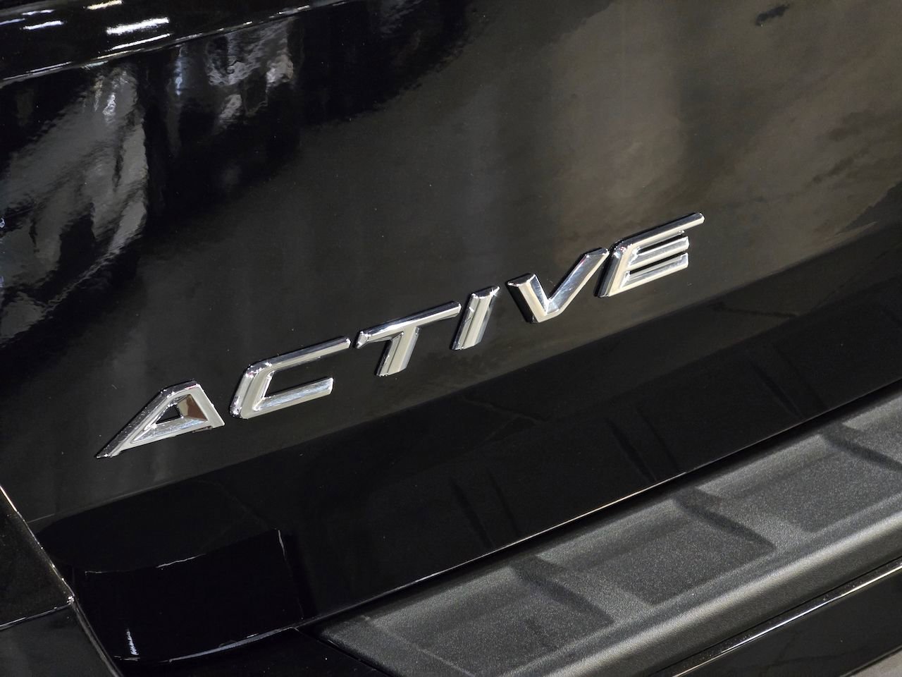 New 2026 Ford Explorer Active image 3
