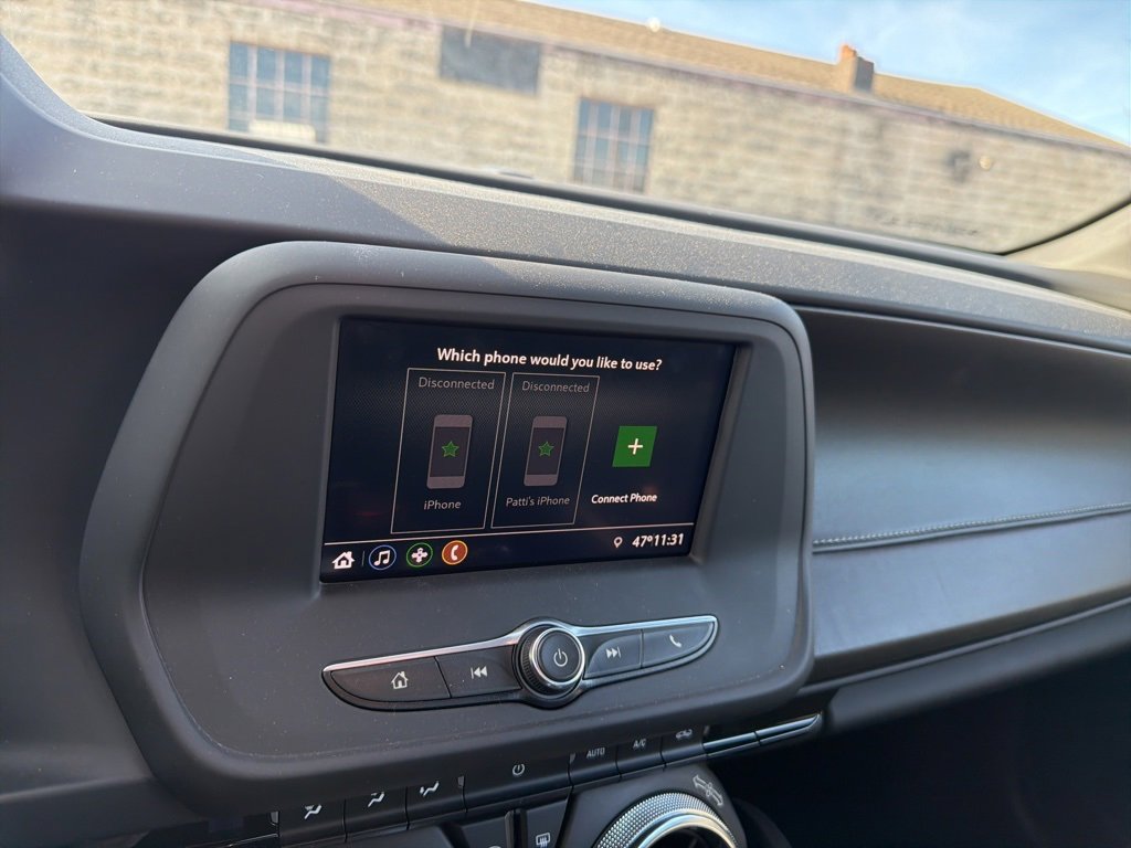 Used 2020 Chevrolet Camaro LT image 21