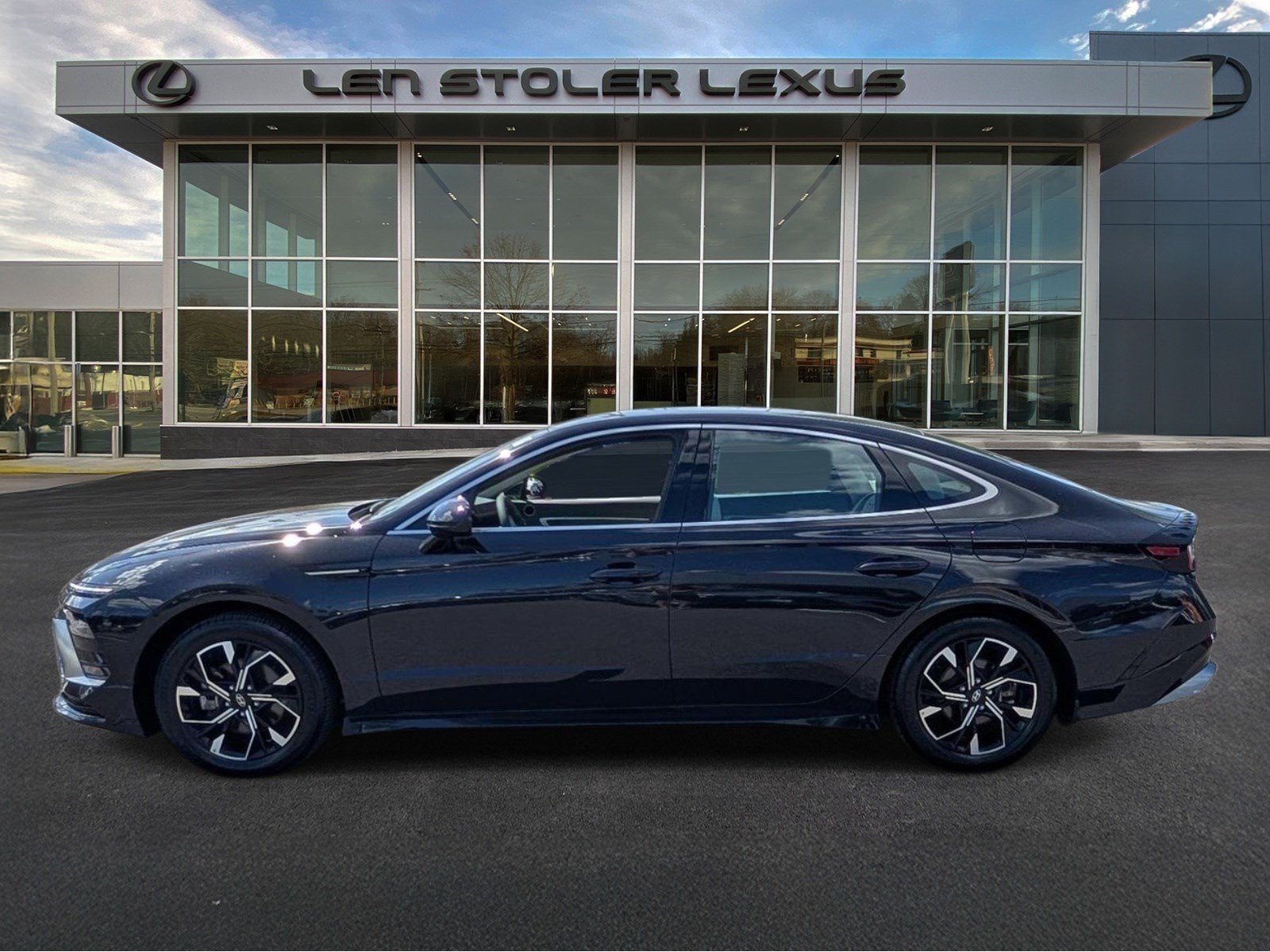 Used 2024 Hyundai Sonata SEL AWD/4WD image 6