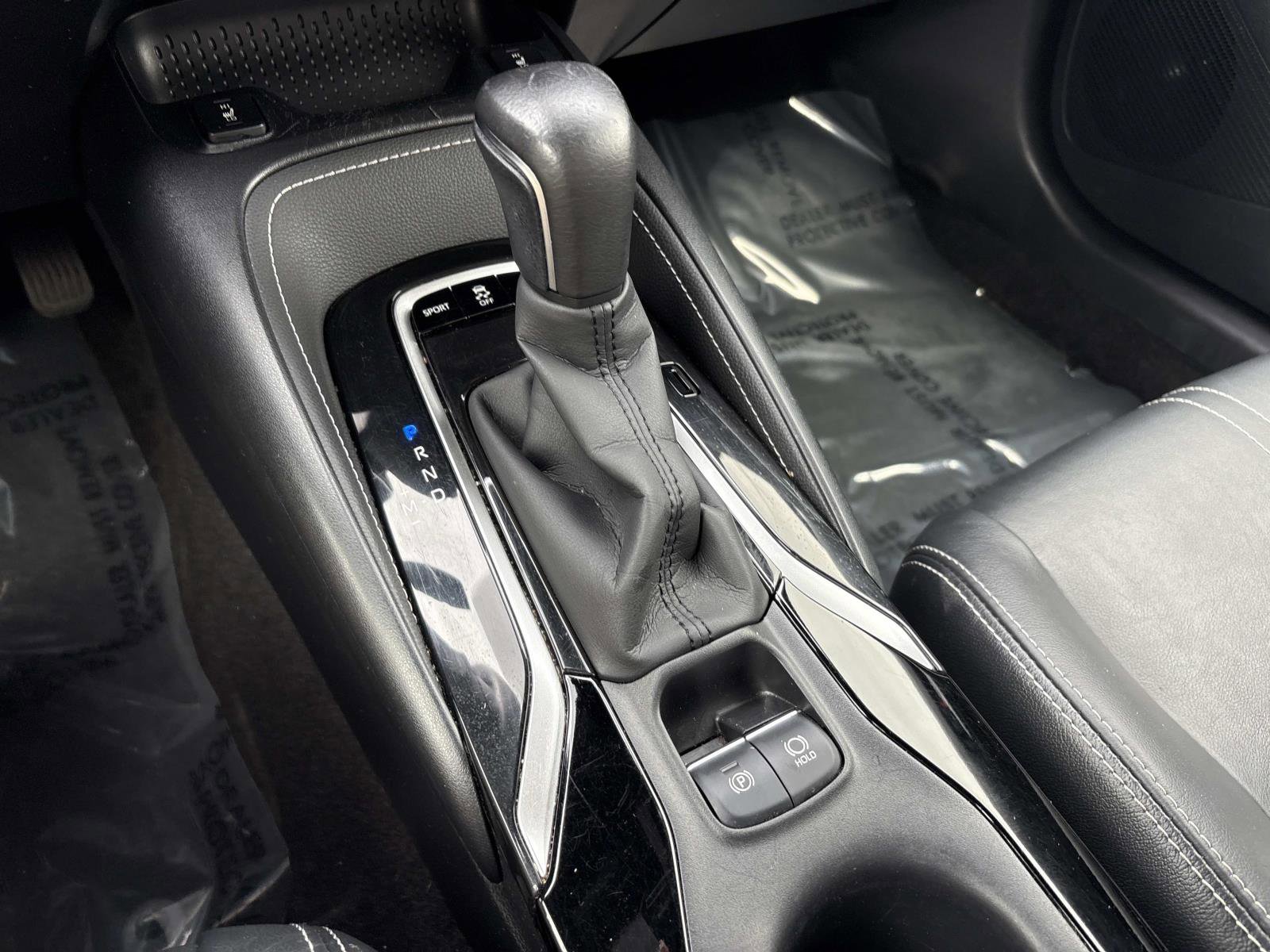 Used 2020 Toyota Corolla XSE image 25