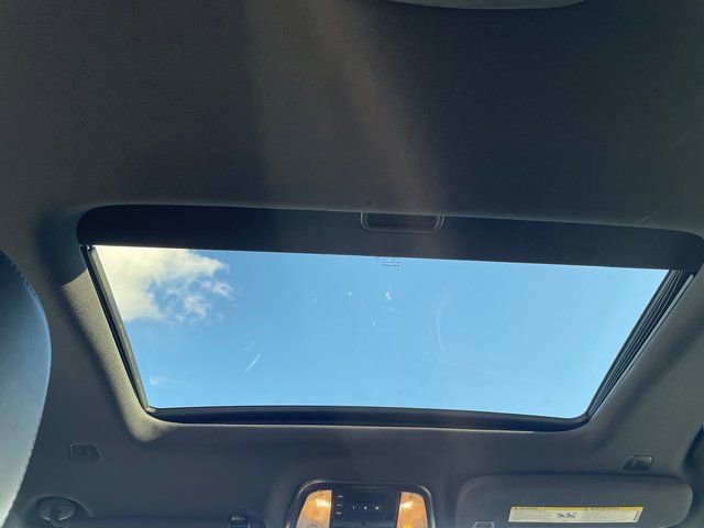 Used 2021 Dodge Durango R/T w/ Blacktop Package image 32