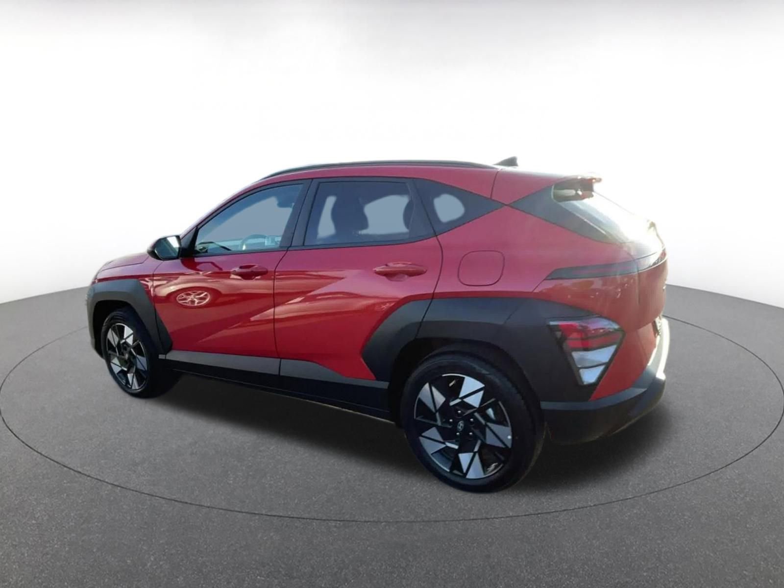 Used 2025 Hyundai Kona SEL image 9