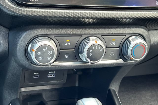 Used 2024 Nissan Kicks SV FWD image 23
