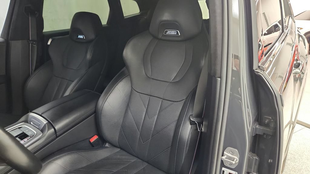 Used 2023 BMW XM AWD/4WD image 31