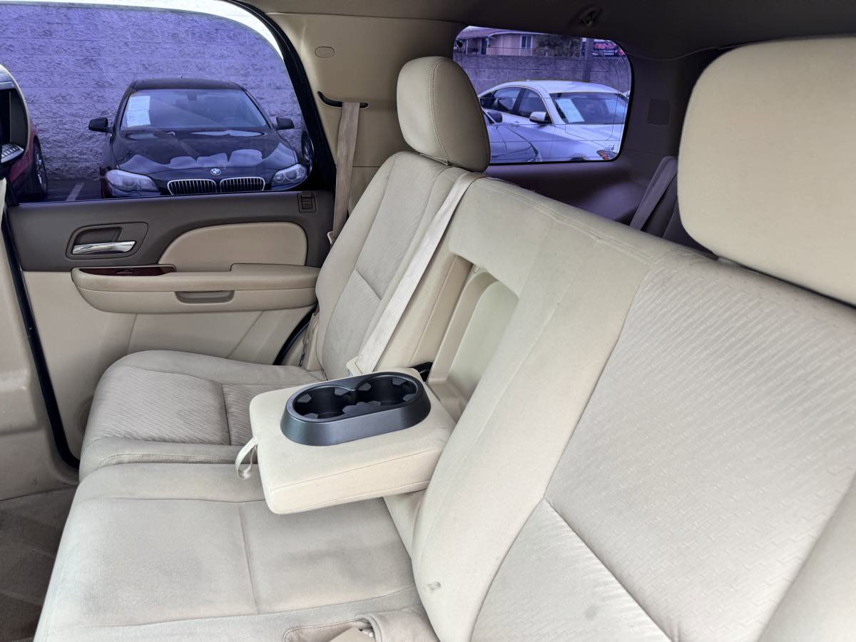 Used 2011 GMC Yukon SLE RWD image 33