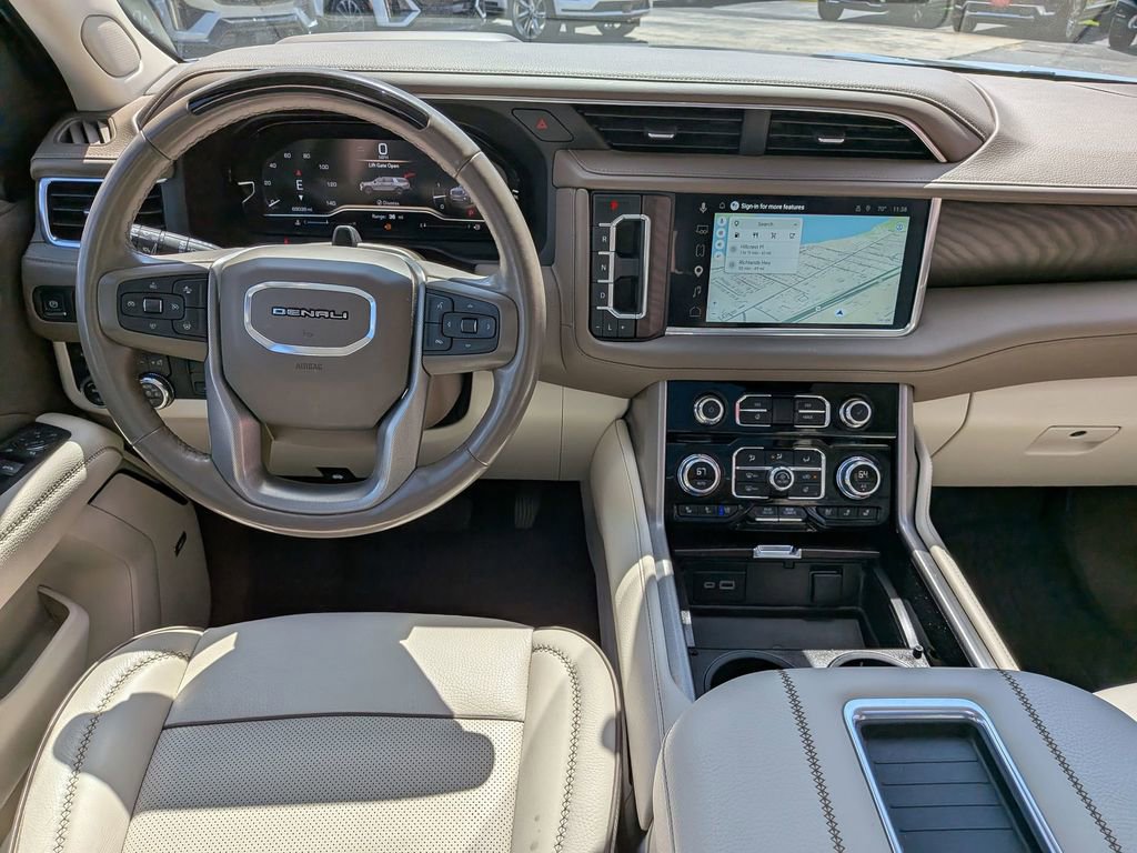 Certified 2023 GMC Yukon XL Denali w/ Denali Reserve Package AWD/4WD image 21