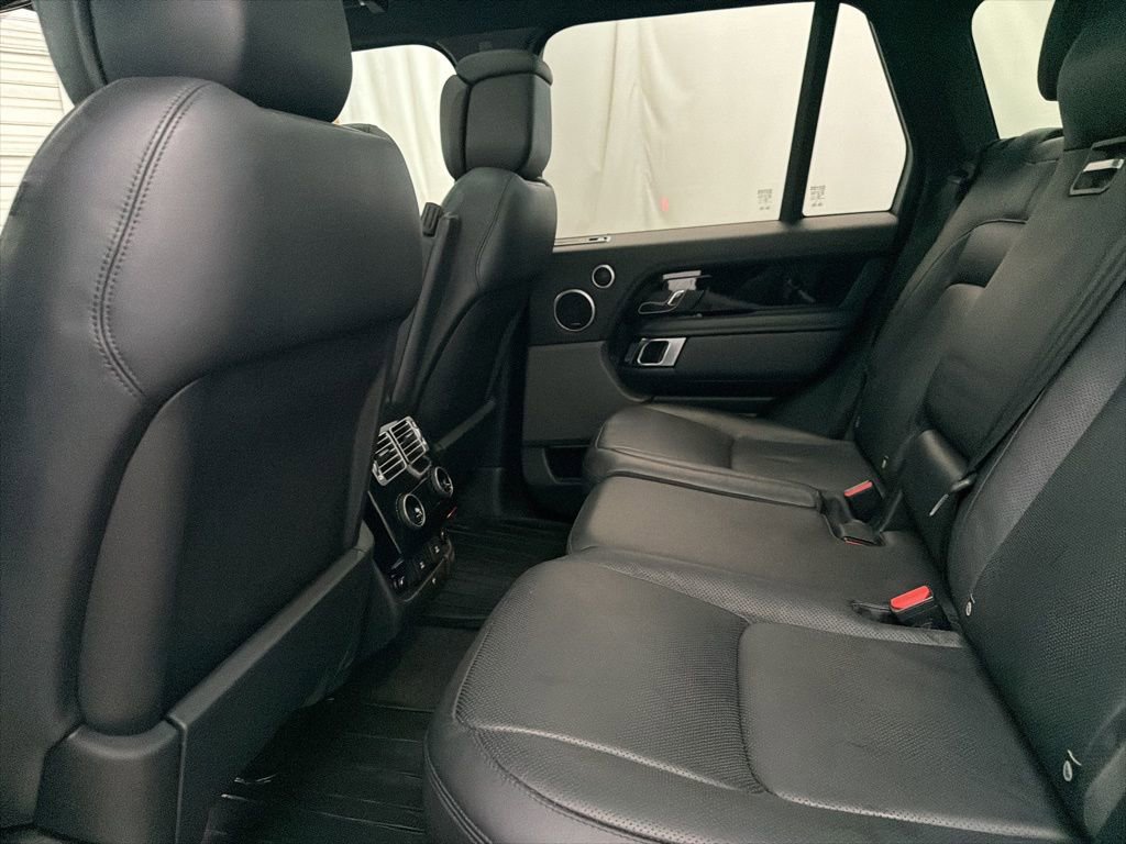Used 2019 Land Rover Range Rover HSE image 20