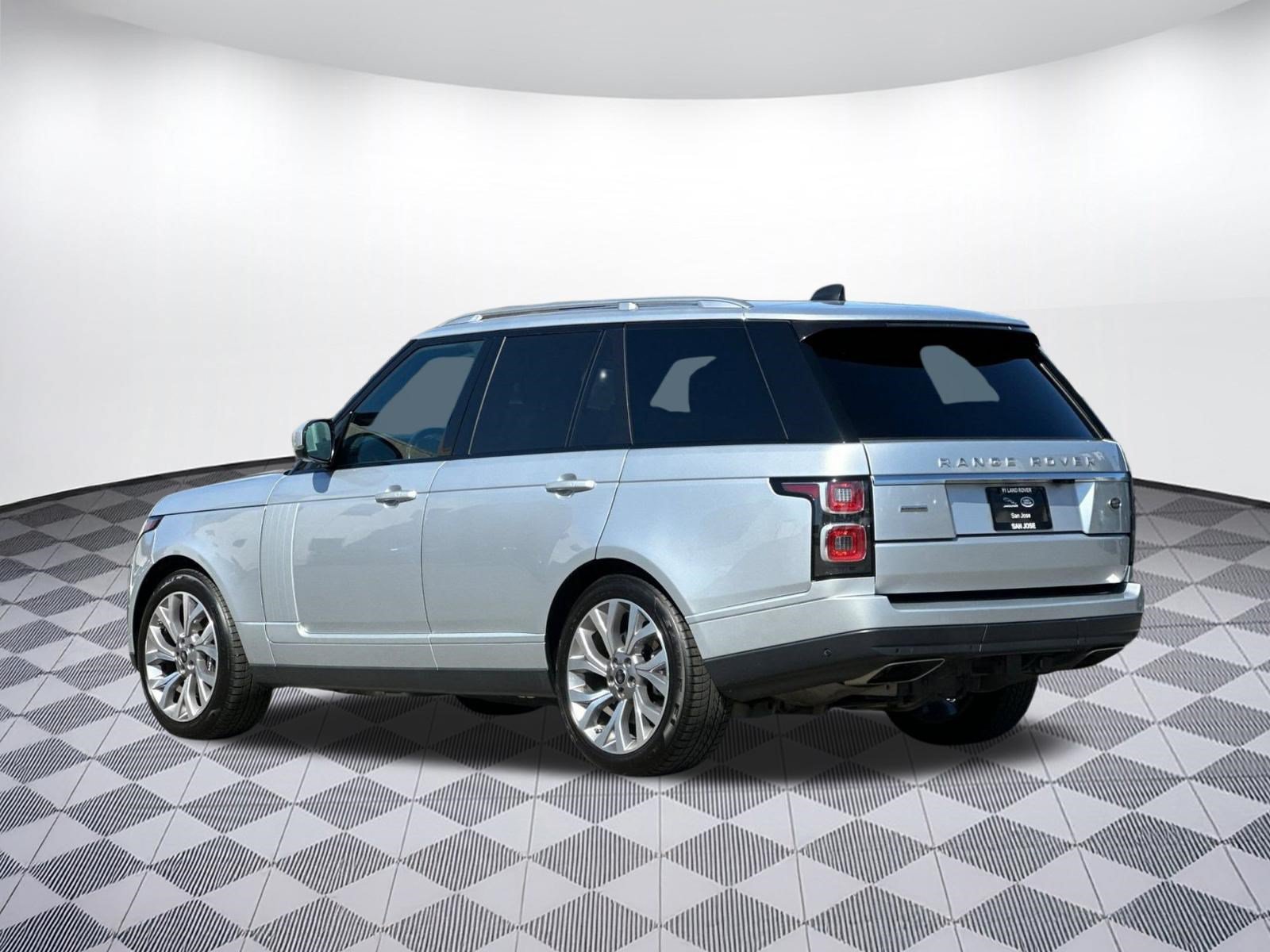 Used 2019 Land Rover Range Rover Supercharged AWD/4WD image 3