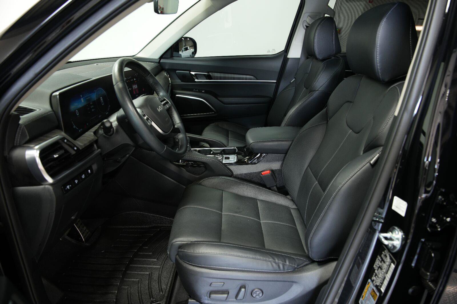 Used 2025 Kia Telluride SX AWD/4WD image 35