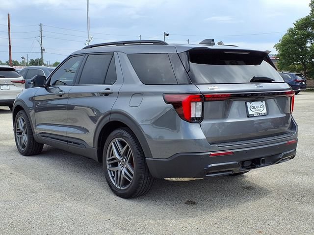 Used 2026 Ford Explorer ST-Line w/ ST-Line Street Pack RWD image 8