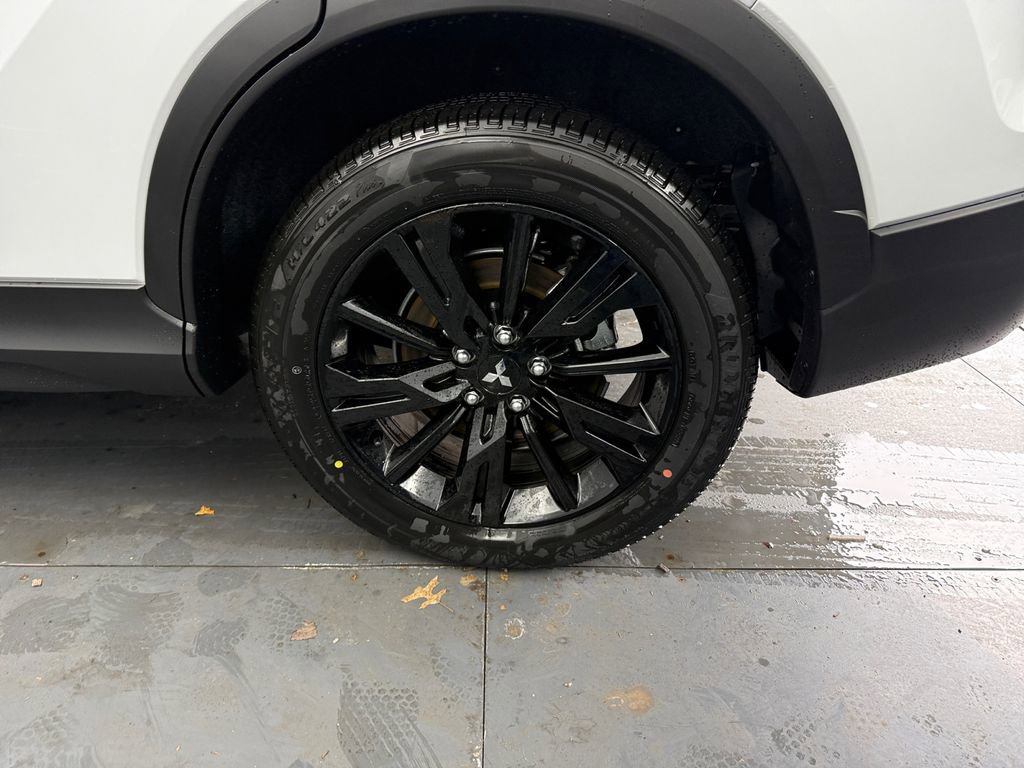 New 2026 Mitsubishi Eclipse Cross LE image 35