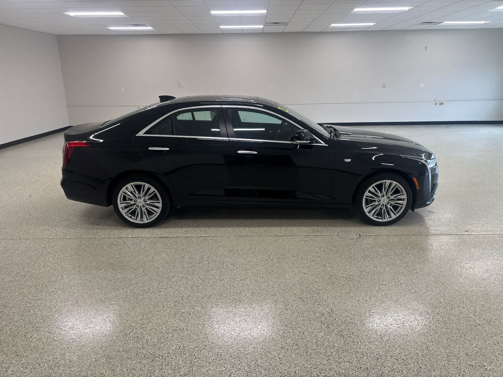 Used 2025 Cadillac CT4 Premium Luxury image 6