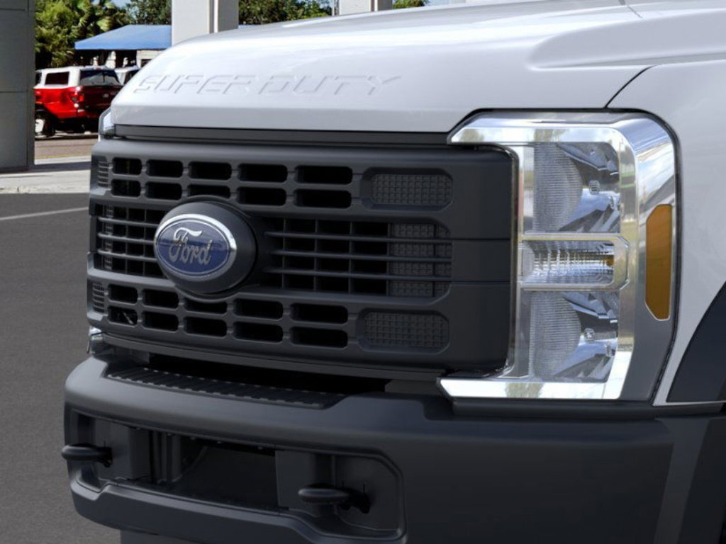 New 2025 Ford F550 4x4 Regular Cab Super Duty image 17