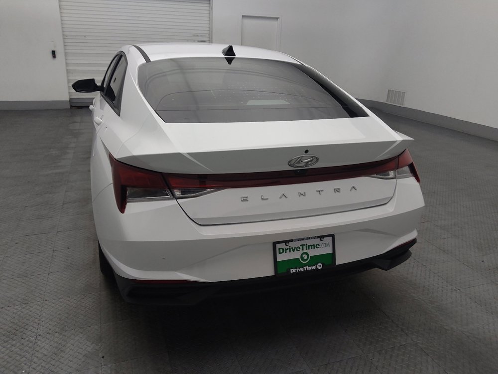 Used 2021 Hyundai Elantra SE image 6
