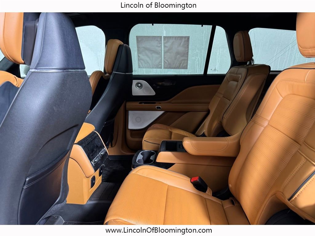 Certified 2025 Lincoln Aviator Black Label w/ Jet Appearance Package image 56