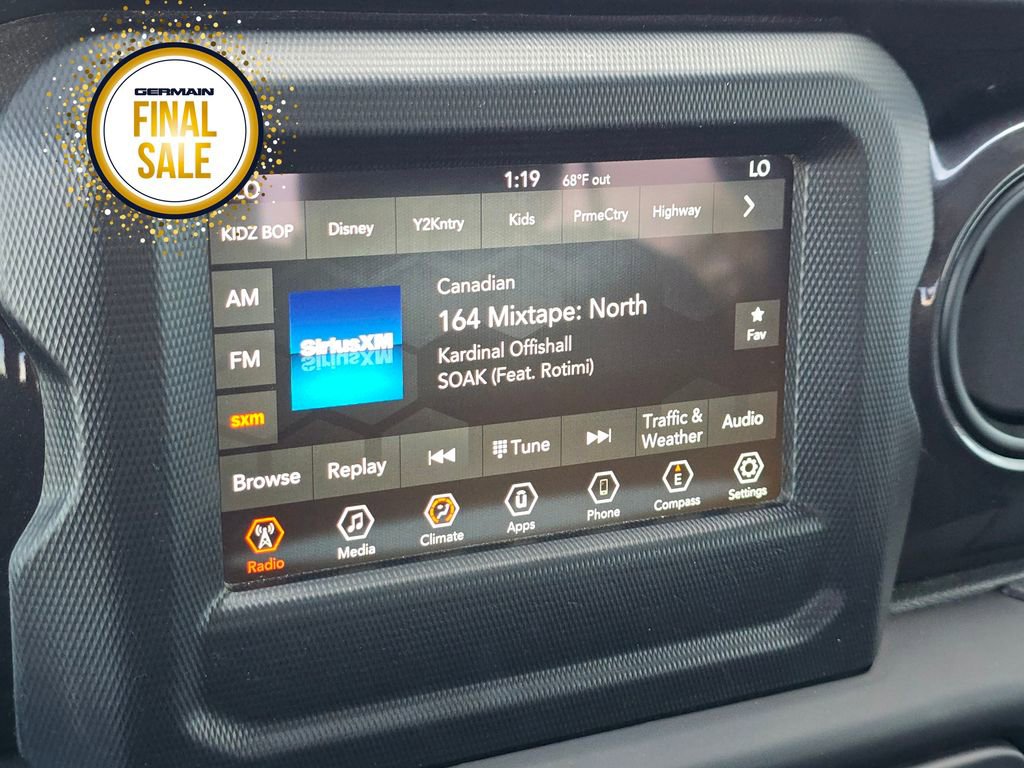 Used 2022 Jeep Gladiator Sport image 30