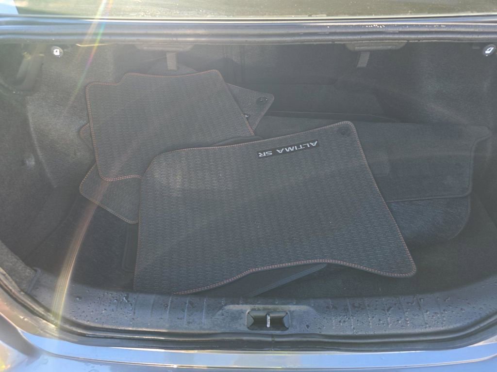 Used 2024 Nissan Altima 2.0 SR image 26