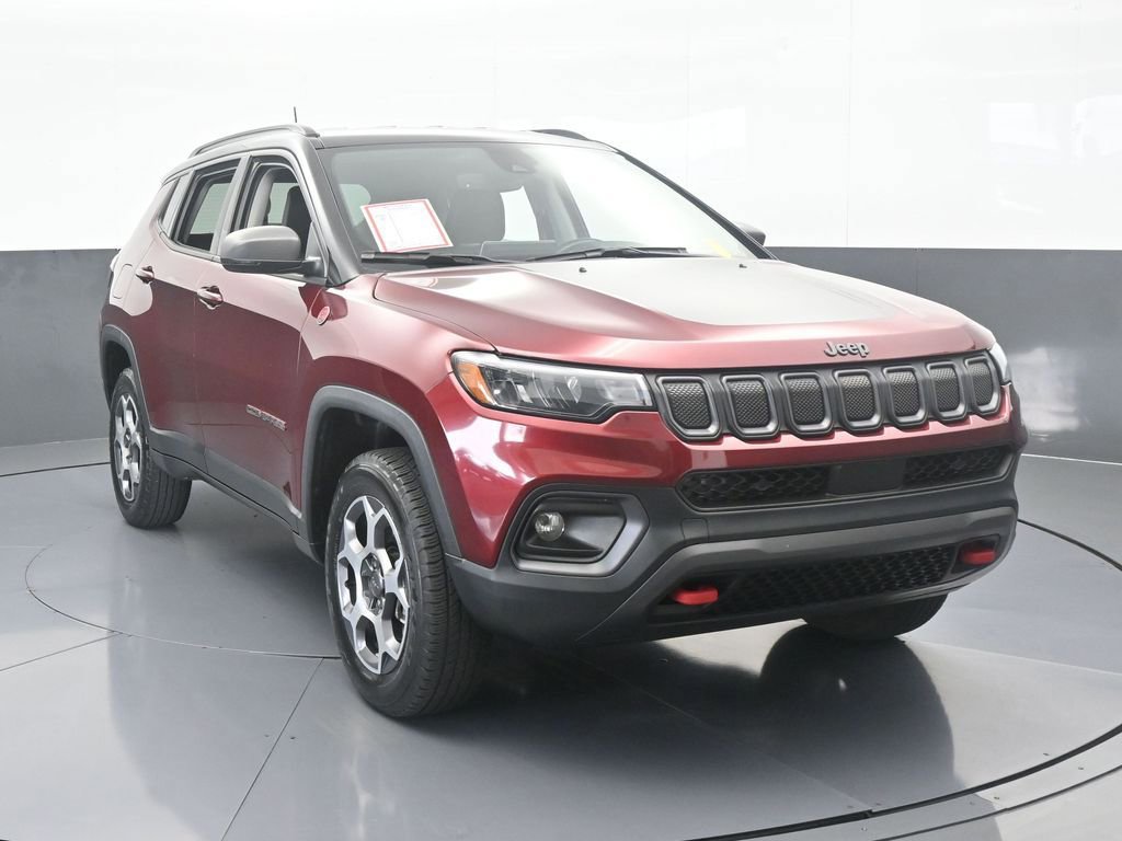 Used 2022 Jeep Compass Trailhawk w/ Trailhawk Convenience Group image 9