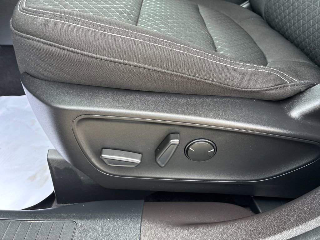 Used 2023 Ford Escape Active image 11