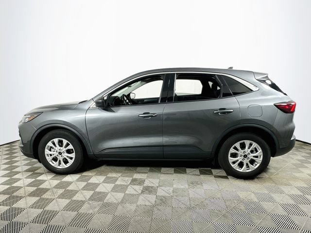 Used 2023 Ford Escape Active w/ Tech Pack #1 FWD image 6