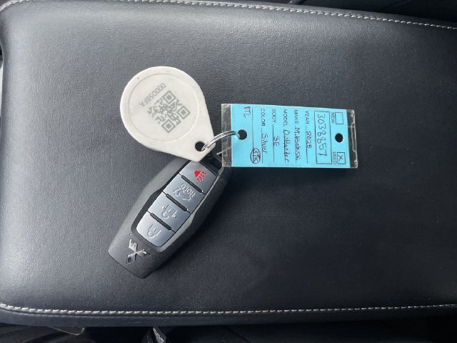 Used 2025 Mitsubishi Outlander SE AWD/4WD image 26