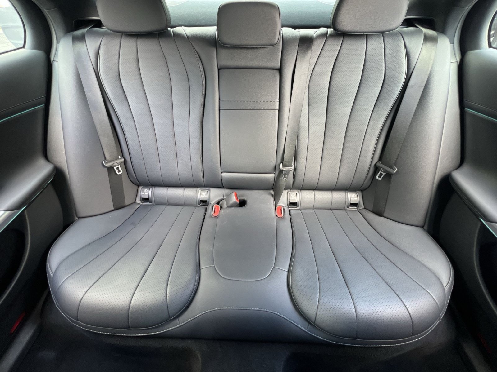 Used 2024 Mercedes-Benz E 350 4MATIC Sedan image 15