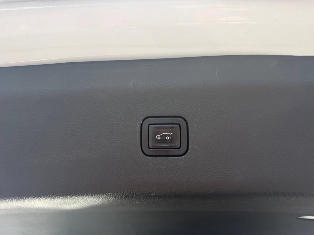 Used 2021 Buick Enclave Premium w/ Surround and Sites Package FWD image 17