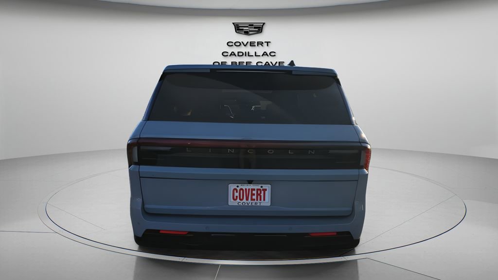 Used 2025 Lincoln Navigator L Reserve w/ Jet Appearance Package image 8