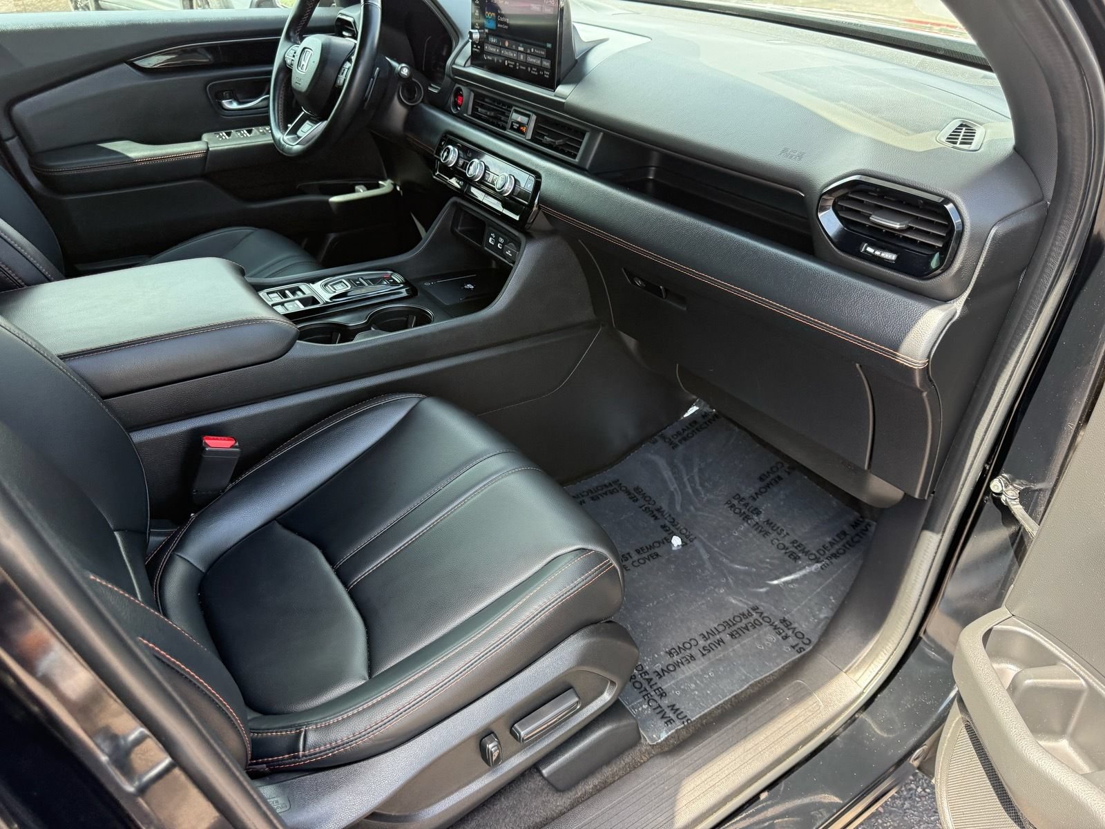 Certified 2023 Honda Pilot TrailSport image 33