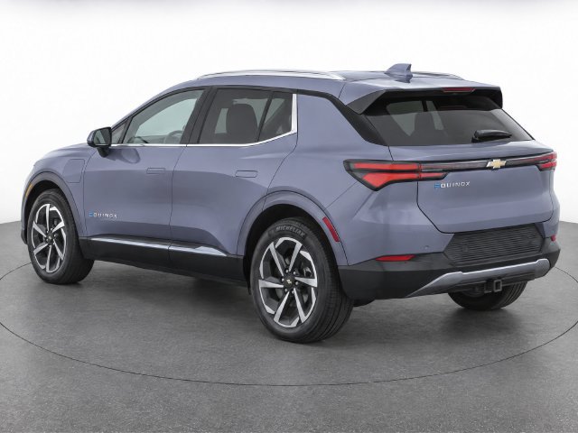 Used 2024 Chevrolet Equinox EV LT FWD image 3
