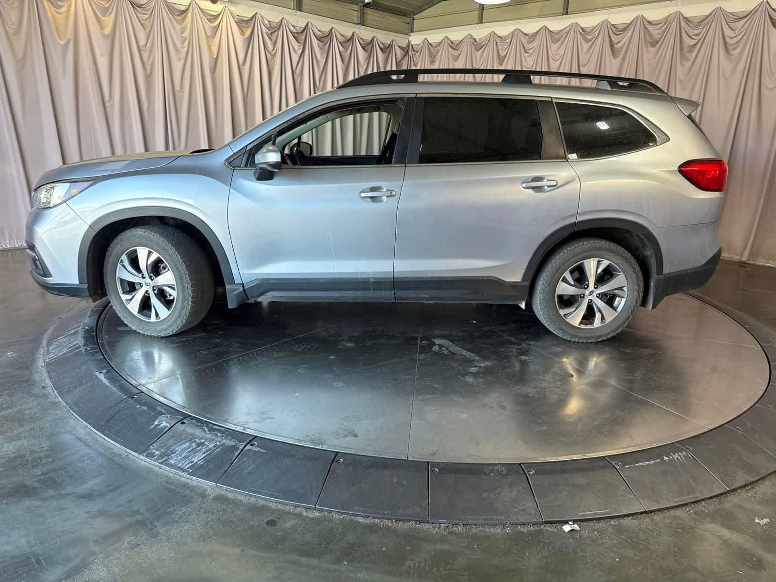 Used 2021 Subaru Ascent Premium w/ Convenience Package AWD/4WD image 6