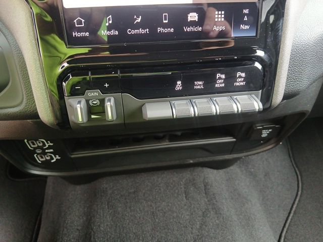 New 2026 RAM 2500 Tradesman AWD/4WD image 35
