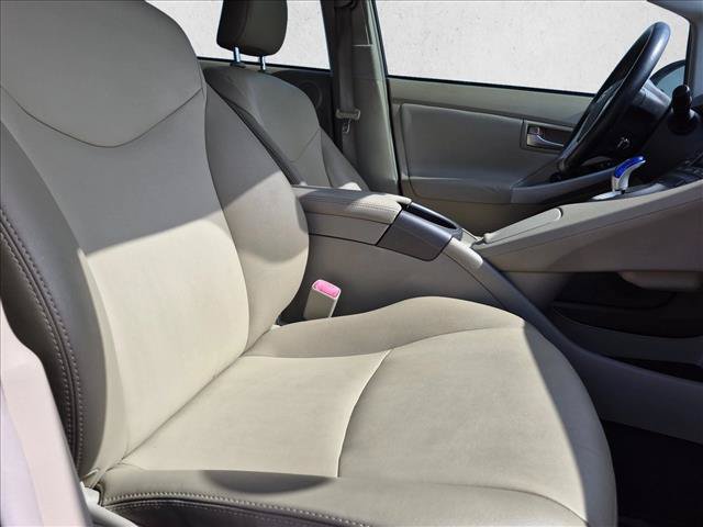 Used 2013 Toyota Prius Four w/ Deluxe Solar Roof Pkg FWD image 15
