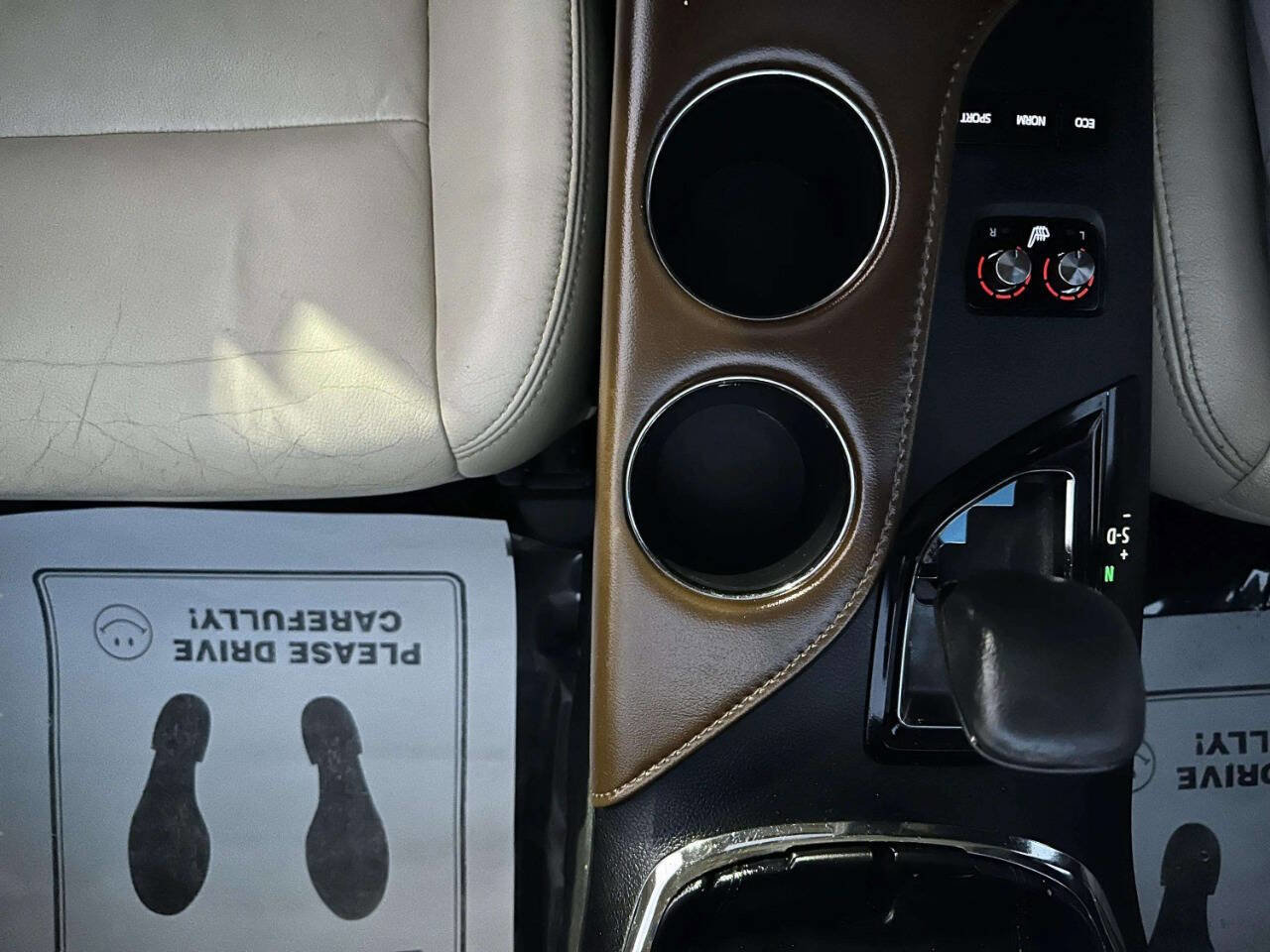 Used 2017 Toyota Avalon XLE Premium image 25