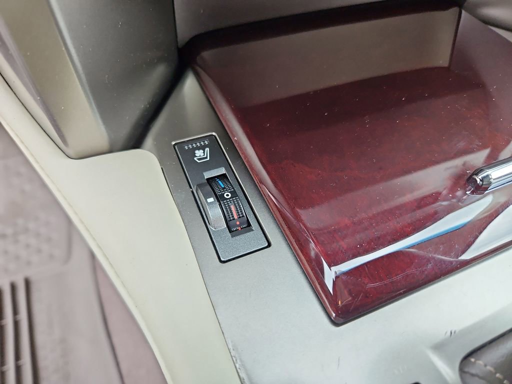 Used 2019 Lexus GX 460 Premium w/ Premium Package image 21