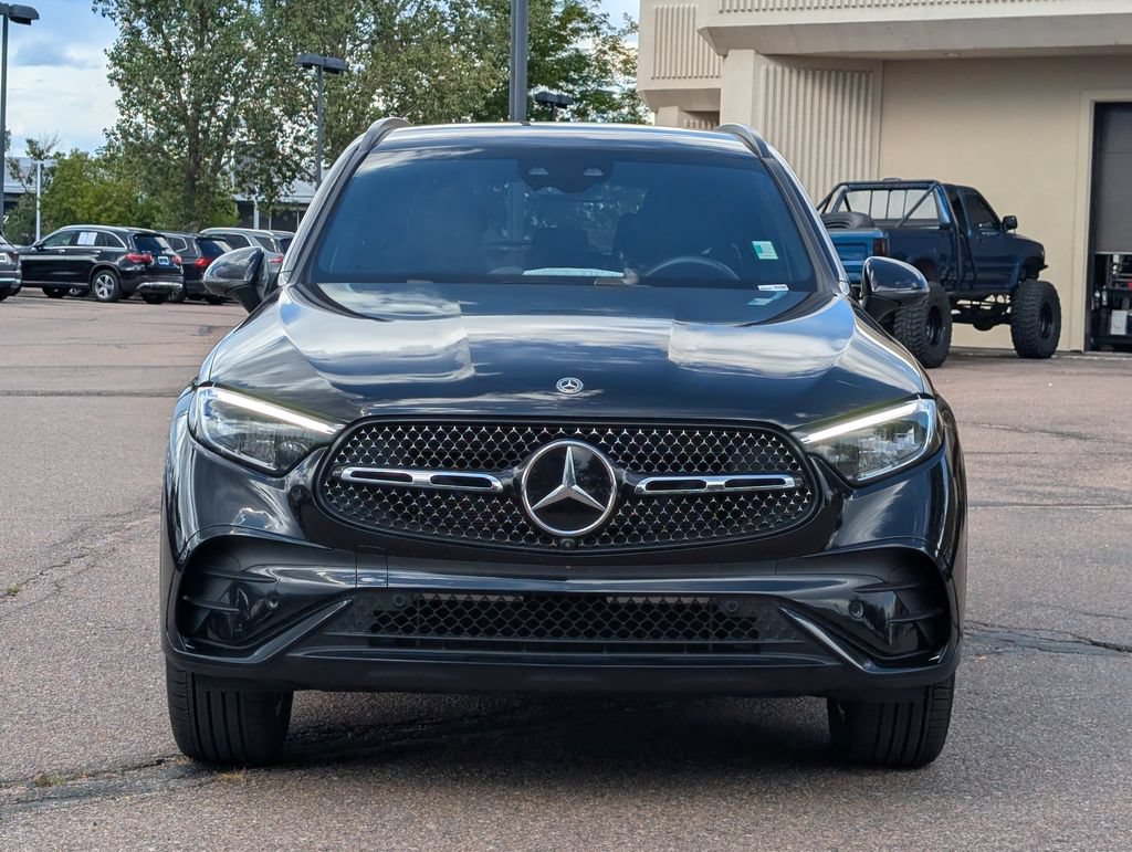 Used 2026 Mercedes-Benz GLC 300 4MATIC image 2