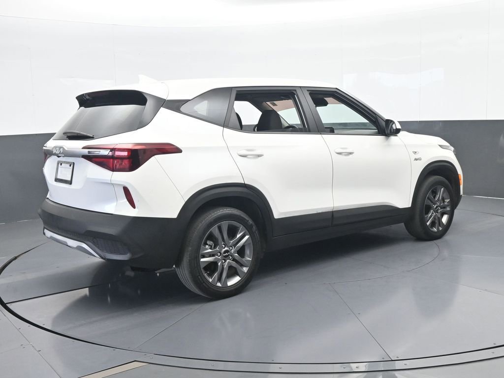 Used 2022 Kia Seltos LX image 6