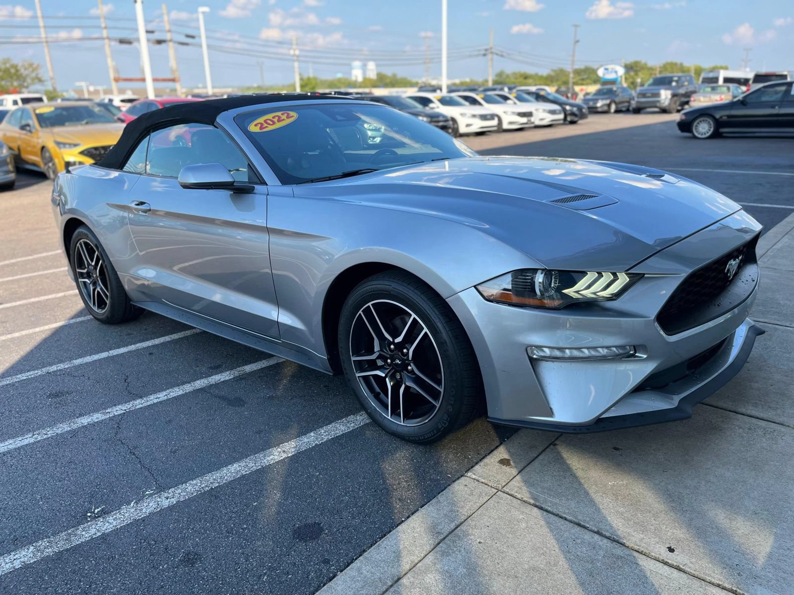 Used 2022 Ford Mustang Premium RWD image 11