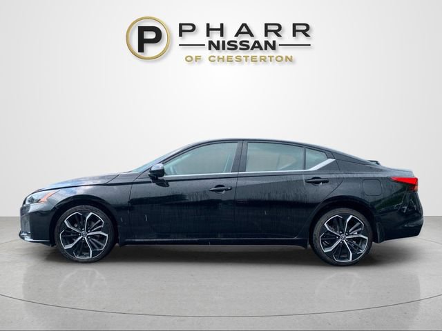 Used 2023 Nissan Altima 2.5 SR w/ SR Premium Package AWD/4WD image 2
