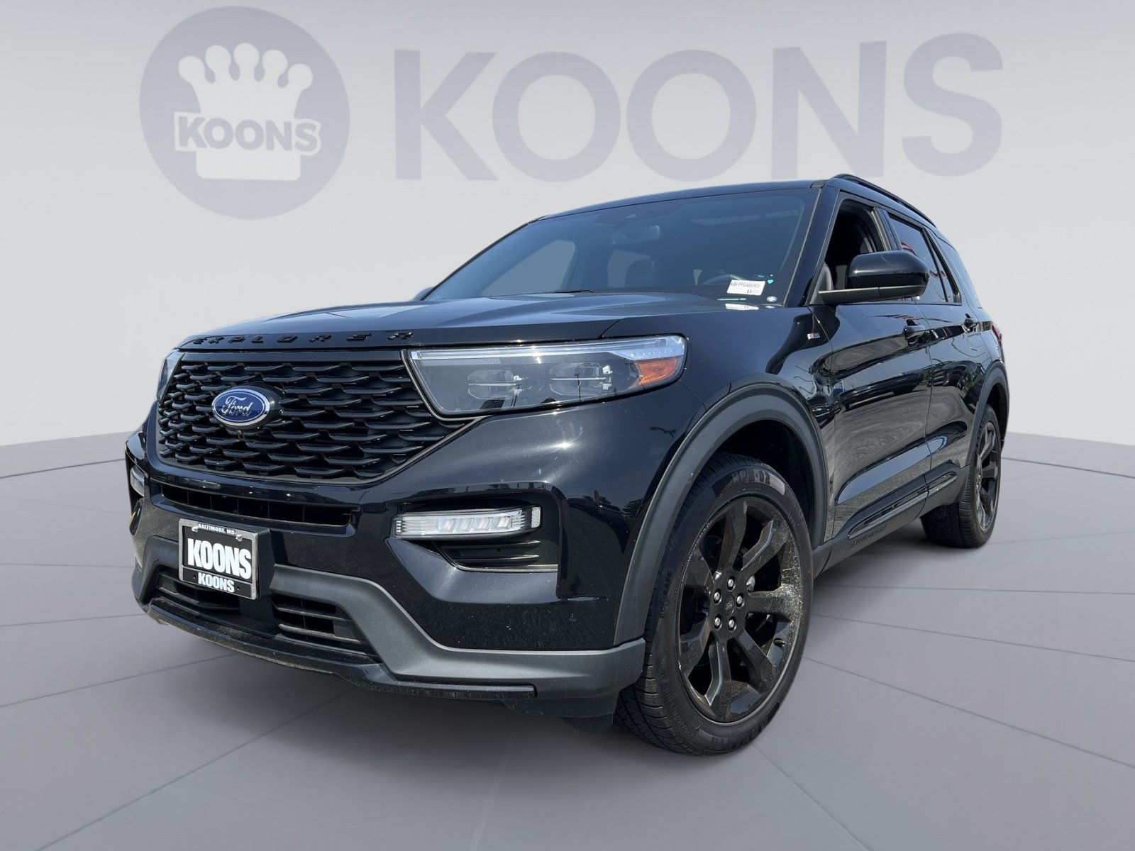 Used 2023 Ford Explorer ST-Line w/ Class IV Trailer Tow Package AWD/4WD image 1