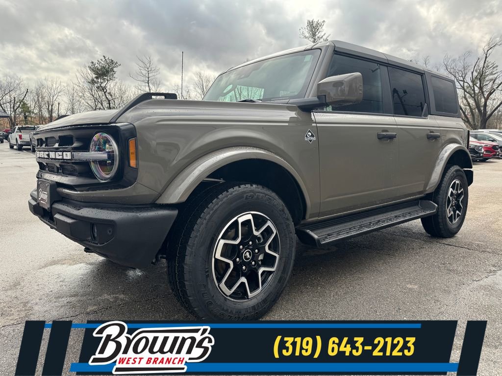 New 2026 Ford Bronco Outer Banks AWD/4WD image 1