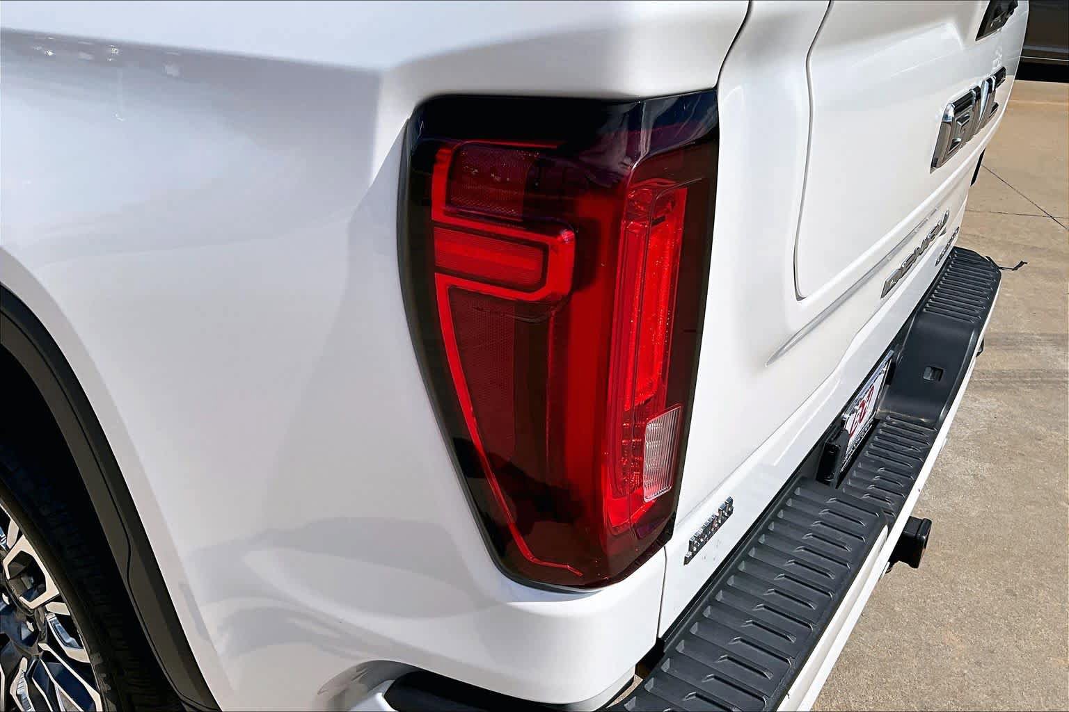Used 2023 GMC Sierra 1500 Denali Ultimate AWD/4WD image 28