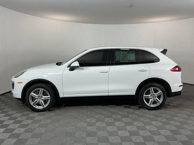Used 2017 Porsche Cayenne AWD/4WD image 8