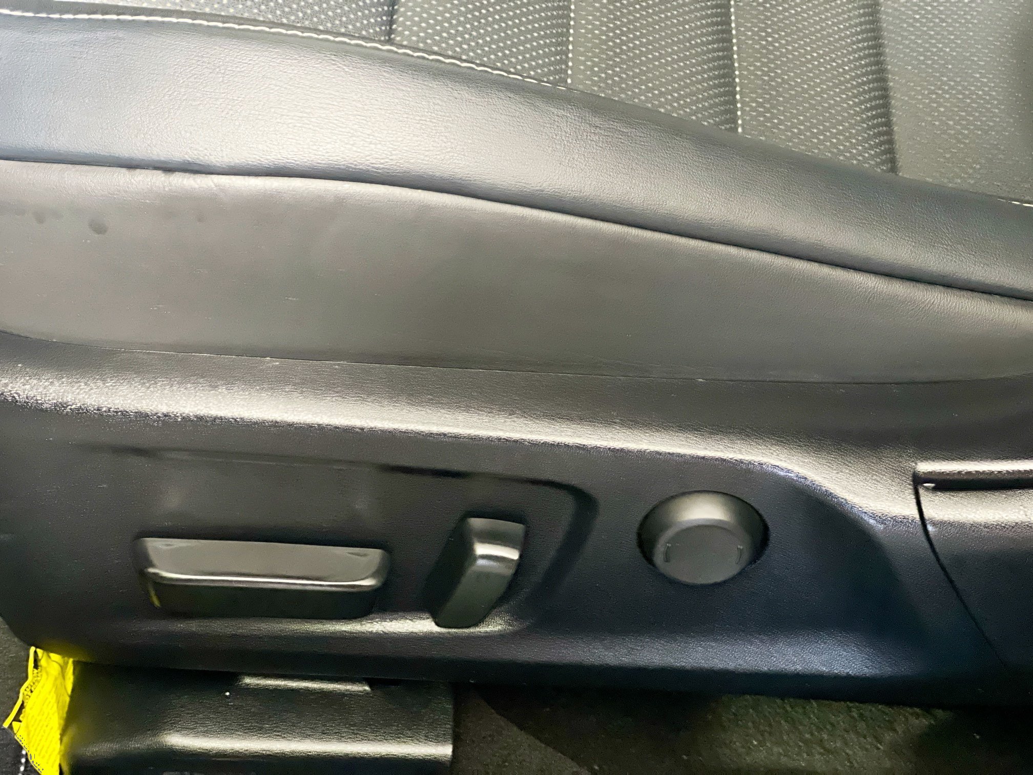 Used 2023 Lexus IS 350 F Sport w/ Memory Package RWD image 15