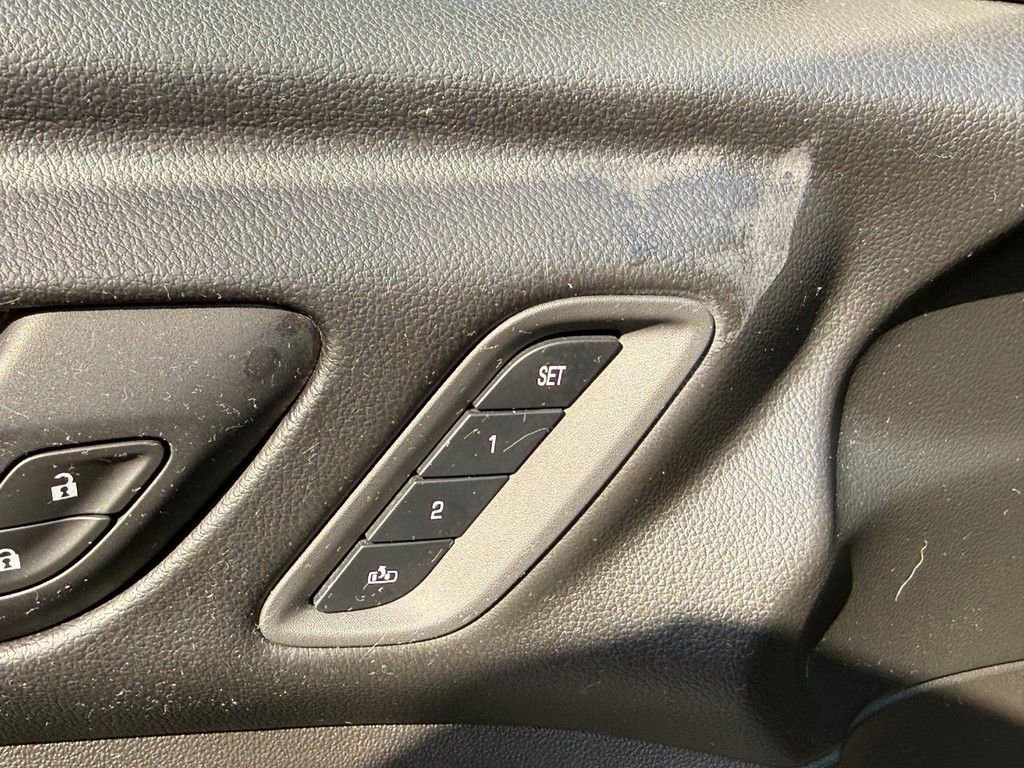 Used 2017 GMC Acadia Denali w/ Technology Package image 17