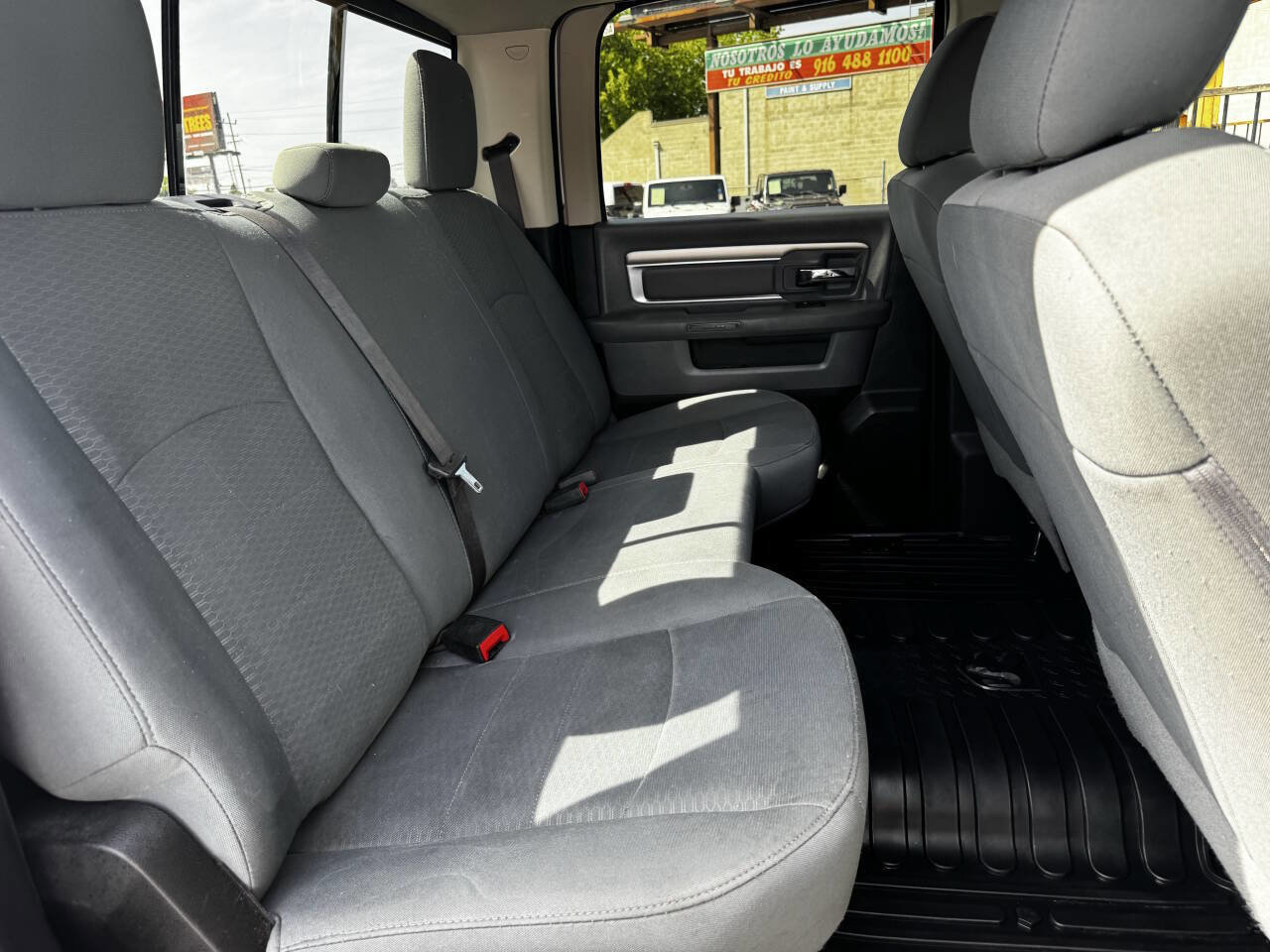 Used 2018 RAM 3500 SLT w/ Cold Weather Group AWD/4WD image 13