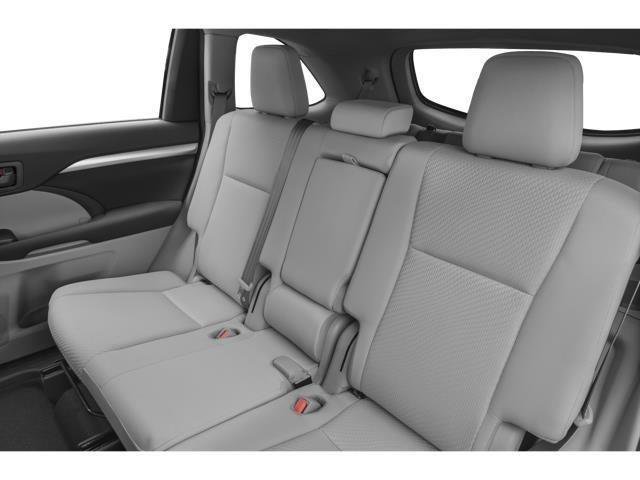 Used 2019 Toyota Highlander LE FWD image 18